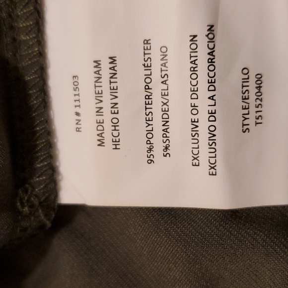 2. Tops - A.U.W criss-cross top - Picture 6 of 7